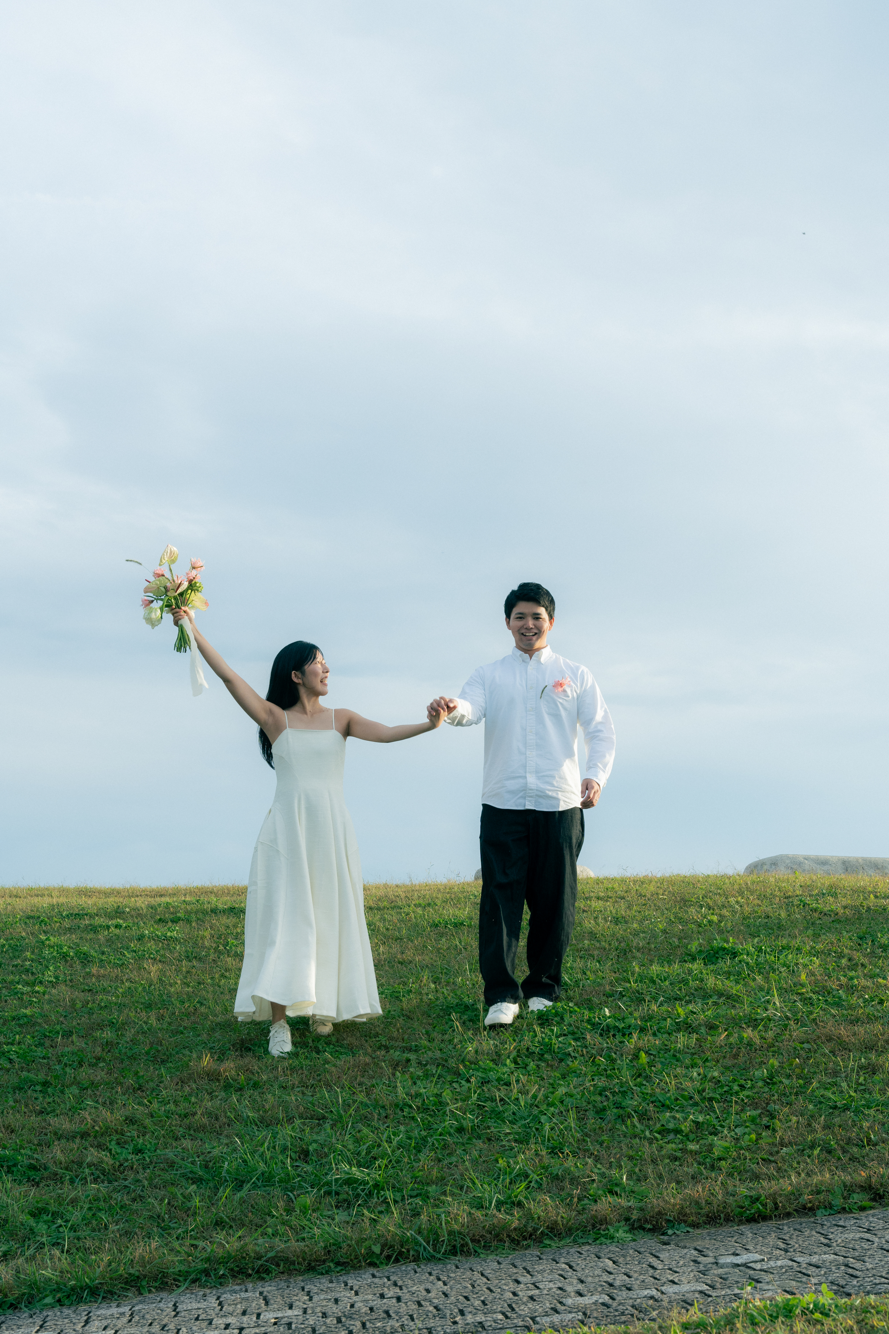 新郎新婦の写真 右